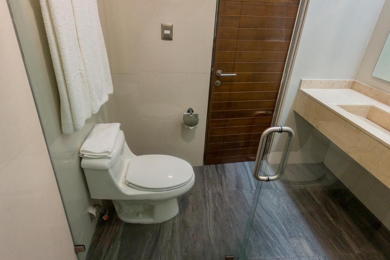 La Loma Suites Икстапа Екстериор снимка