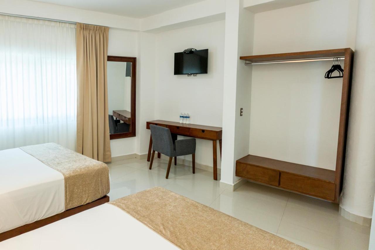 La Loma Suites Икстапа Екстериор снимка