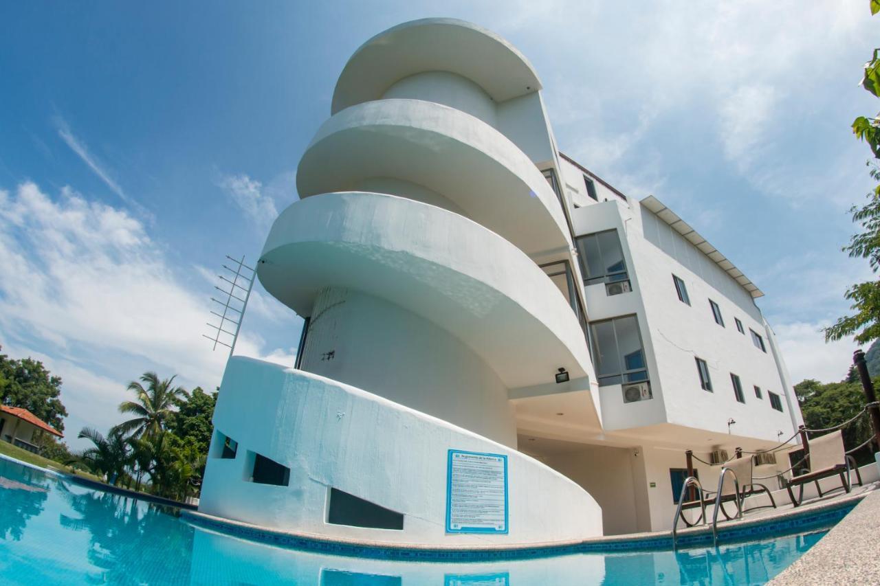 La Loma Suites Икстапа Екстериор снимка