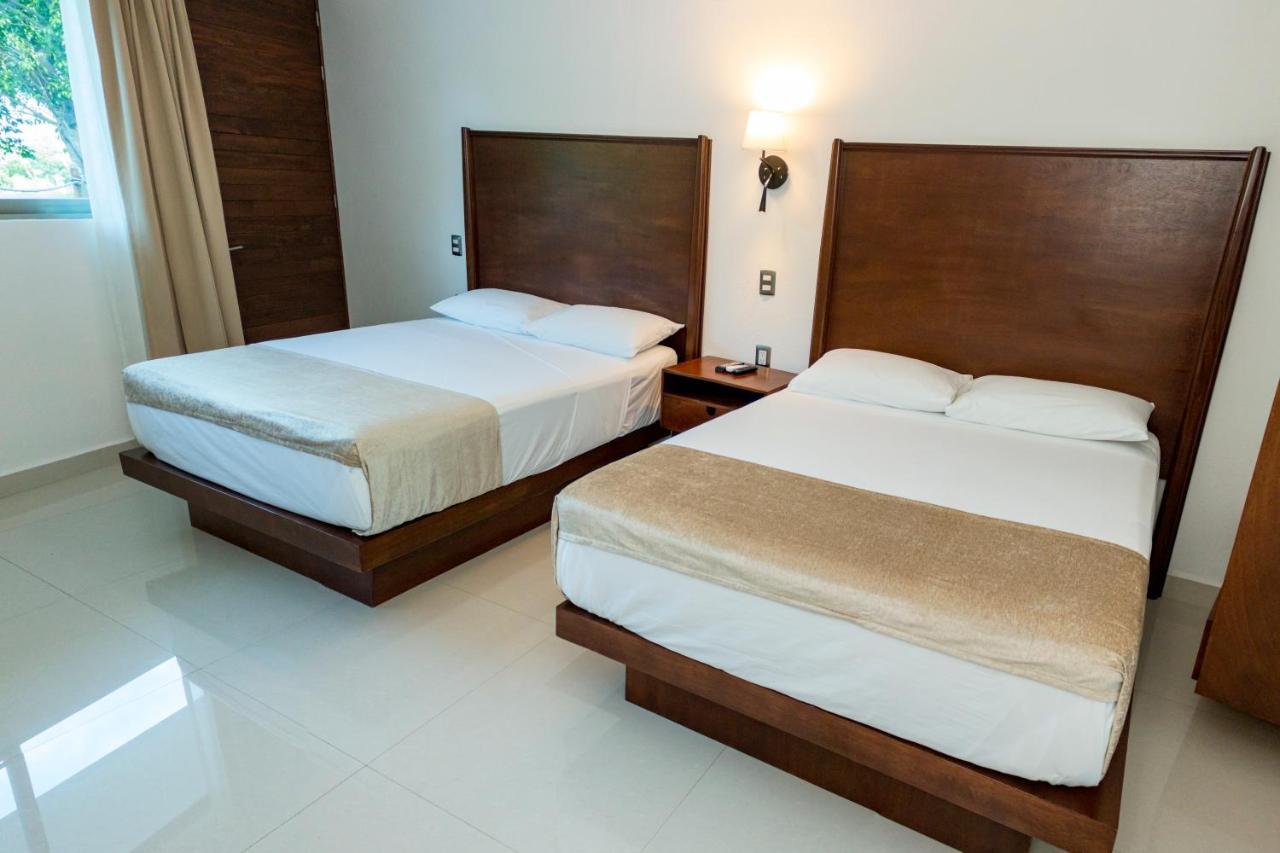 La Loma Suites Икстапа Екстериор снимка