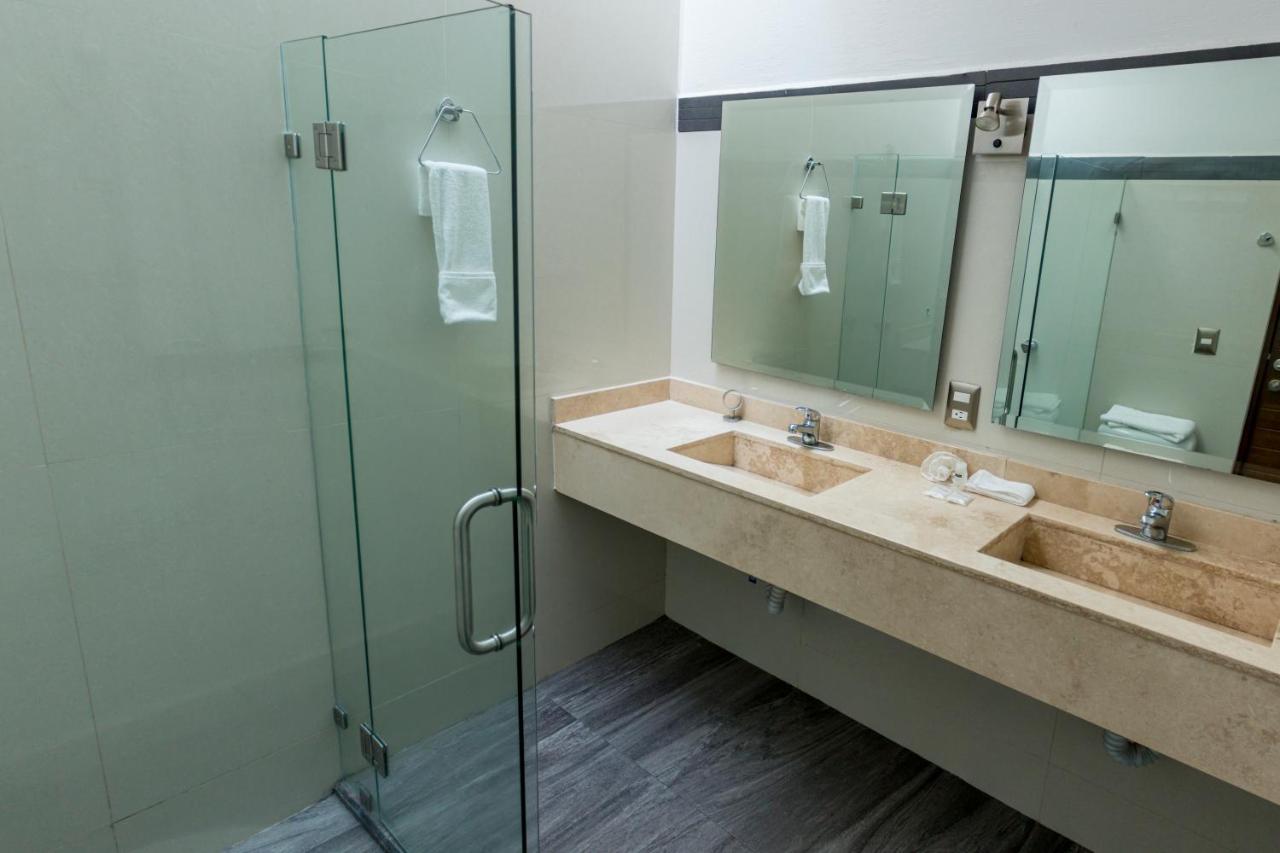 La Loma Suites Икстапа Екстериор снимка