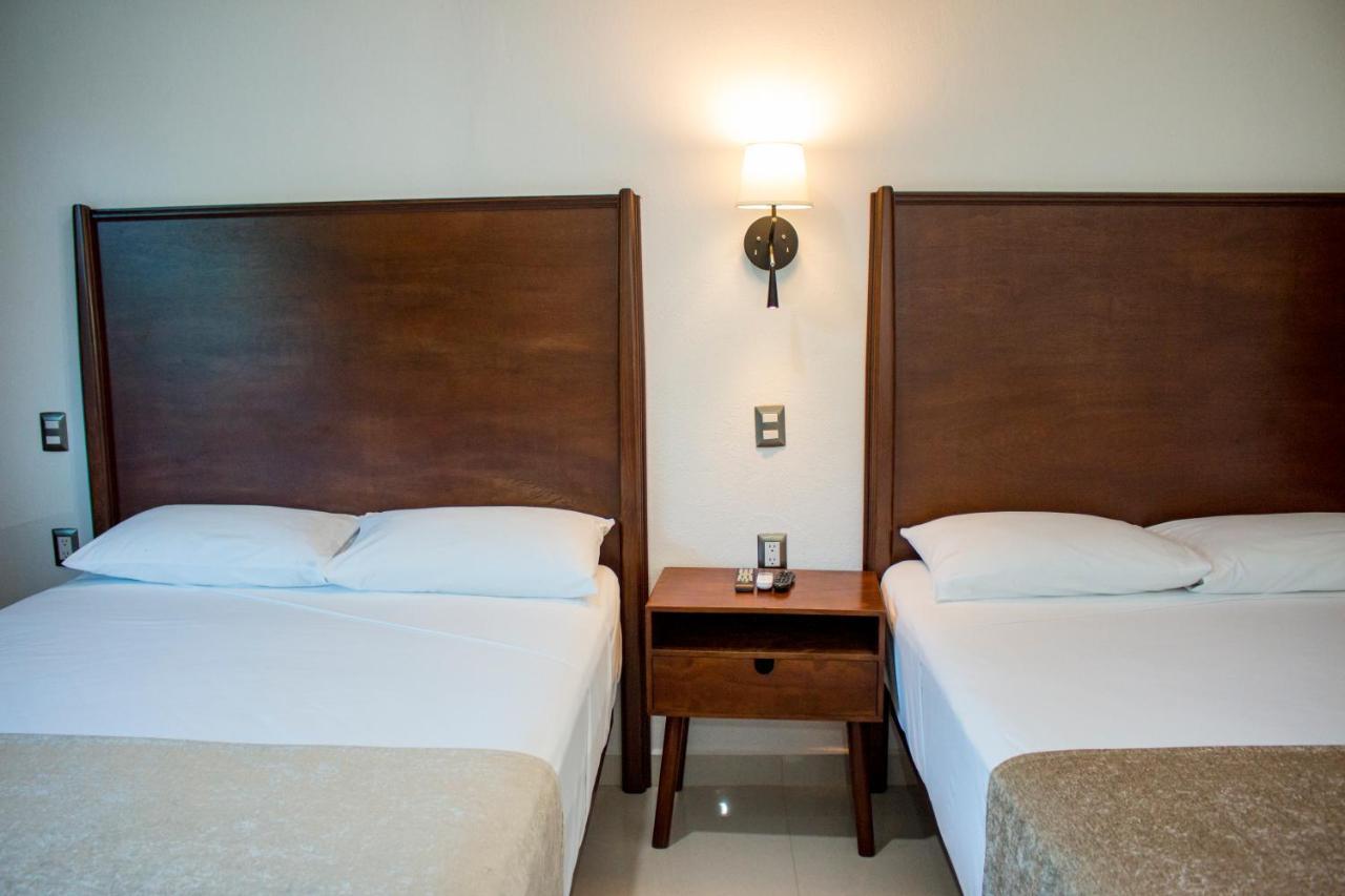 La Loma Suites Икстапа Екстериор снимка